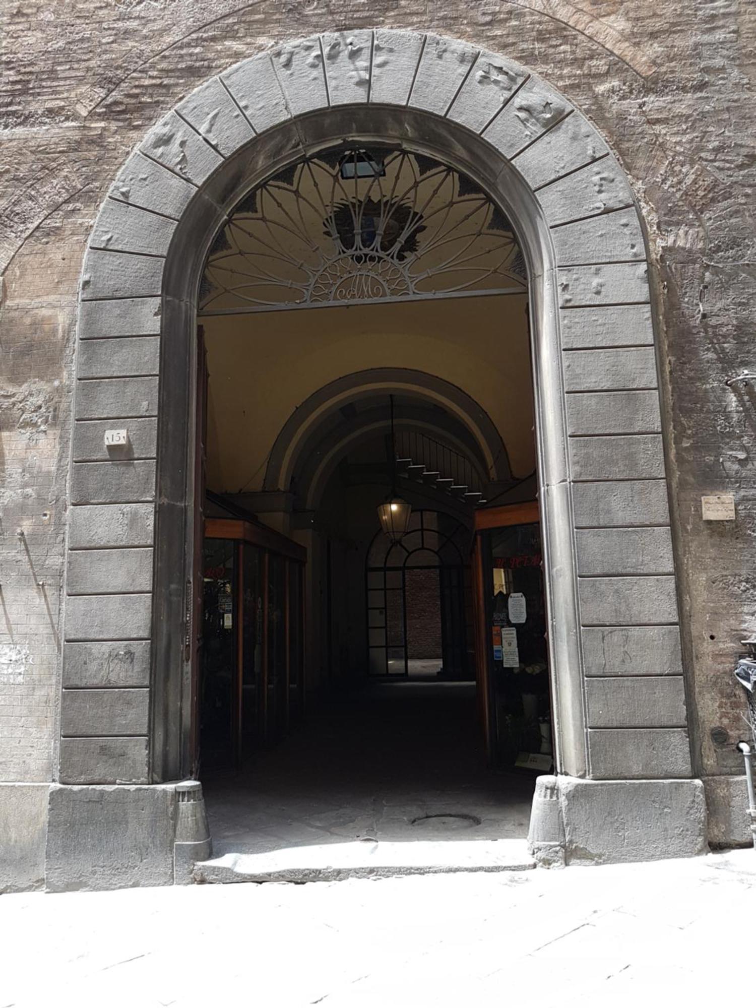 House In Center Siena